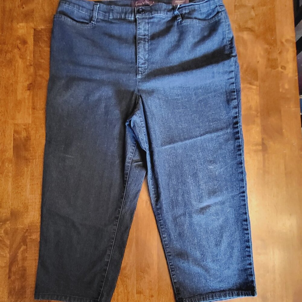 Gloria Vanderbilt ~ Sz 14 ~ Amanda Trouser Capris ~ Very Good Condition